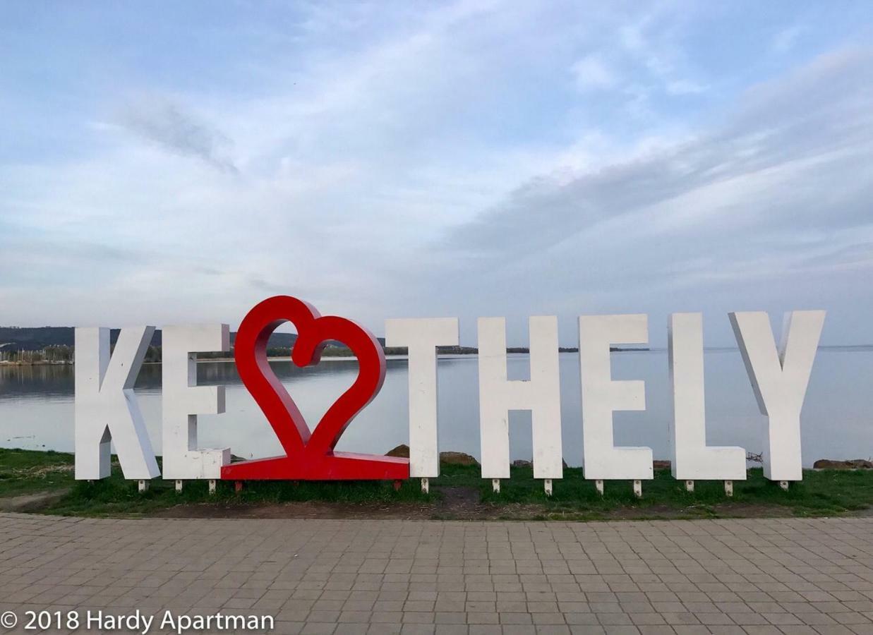 Hardy Apartman Кестхей Экстерьер фото